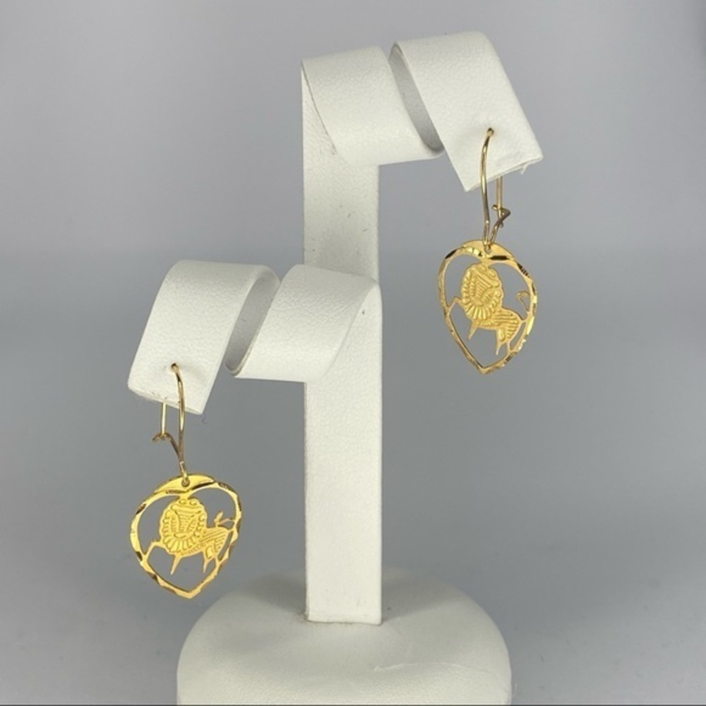 Gold Leo‎ Earrings